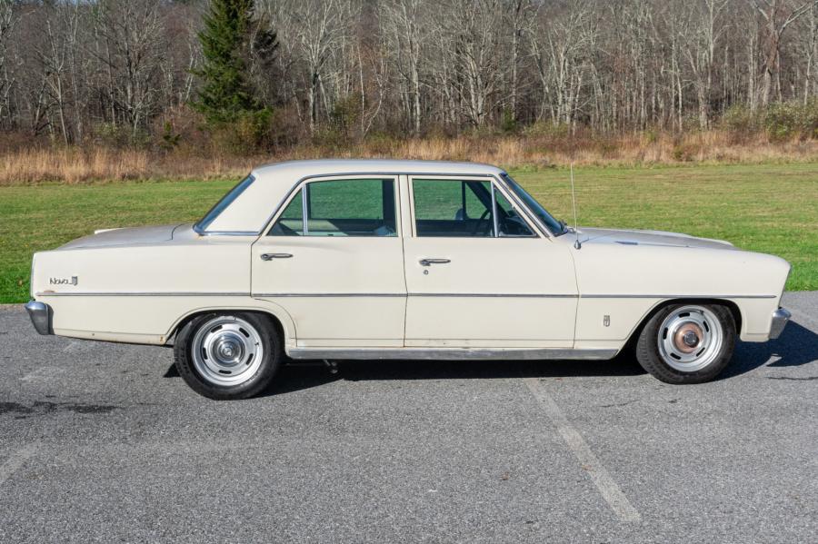  Chevrolet Chevy II Nova Sedan (11569) 1966 года  (фото 13 из 102)